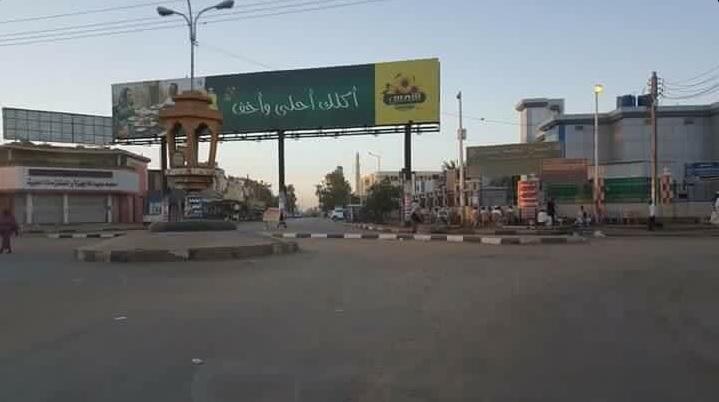 Protesters called for a three-day strike from 27 November, leading many usually busy streets in cities such as Khartoum to be empty. Credit: _at_AbdallaElhillou.