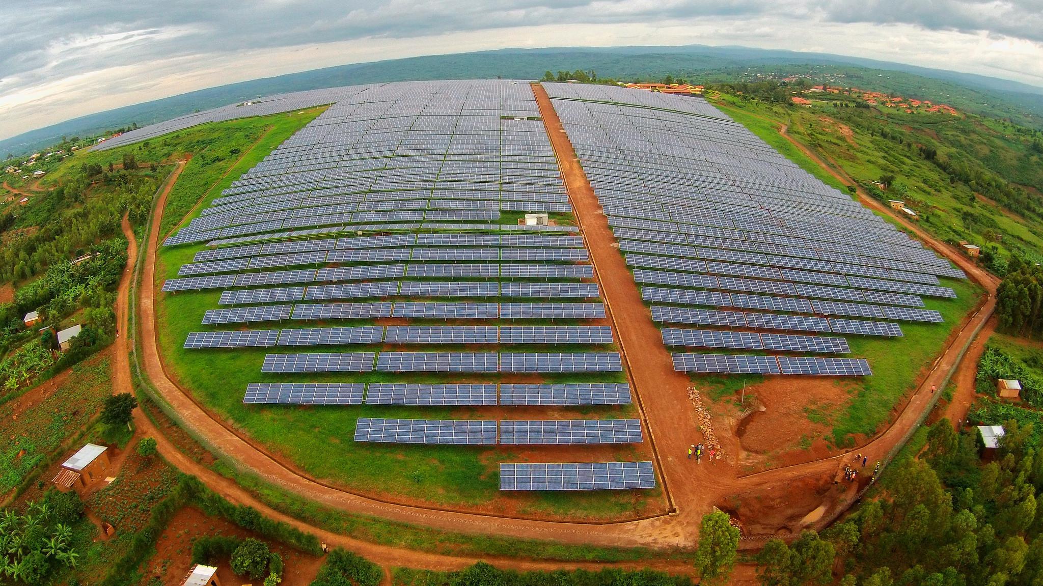 A solar field in Rwanda. Credit: Sameer Halai.