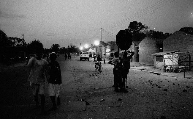 In some parts of Malawi, locals set up roadblocks and night-time patrols. Credit: stefano bandini.
