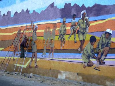 An artist in Eritrea paints a patriotic mural of the war. Credit: David Stanley.