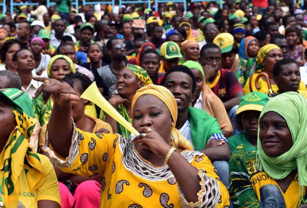 Crowds at the inauguration of Tanzania's President John Magufuli in 2015. Credit: GCIS.