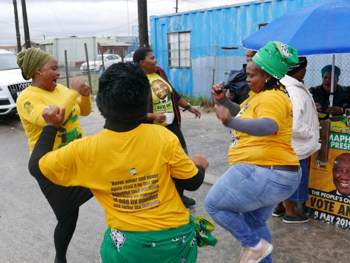 ANC supporters dance on Election Day in Khayelitsha. Credit: Martin Plaut.