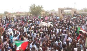 Mass popular protests led to the removal of President al-Bashir this April. Credit: Ahmed Bahhar/Masarib.