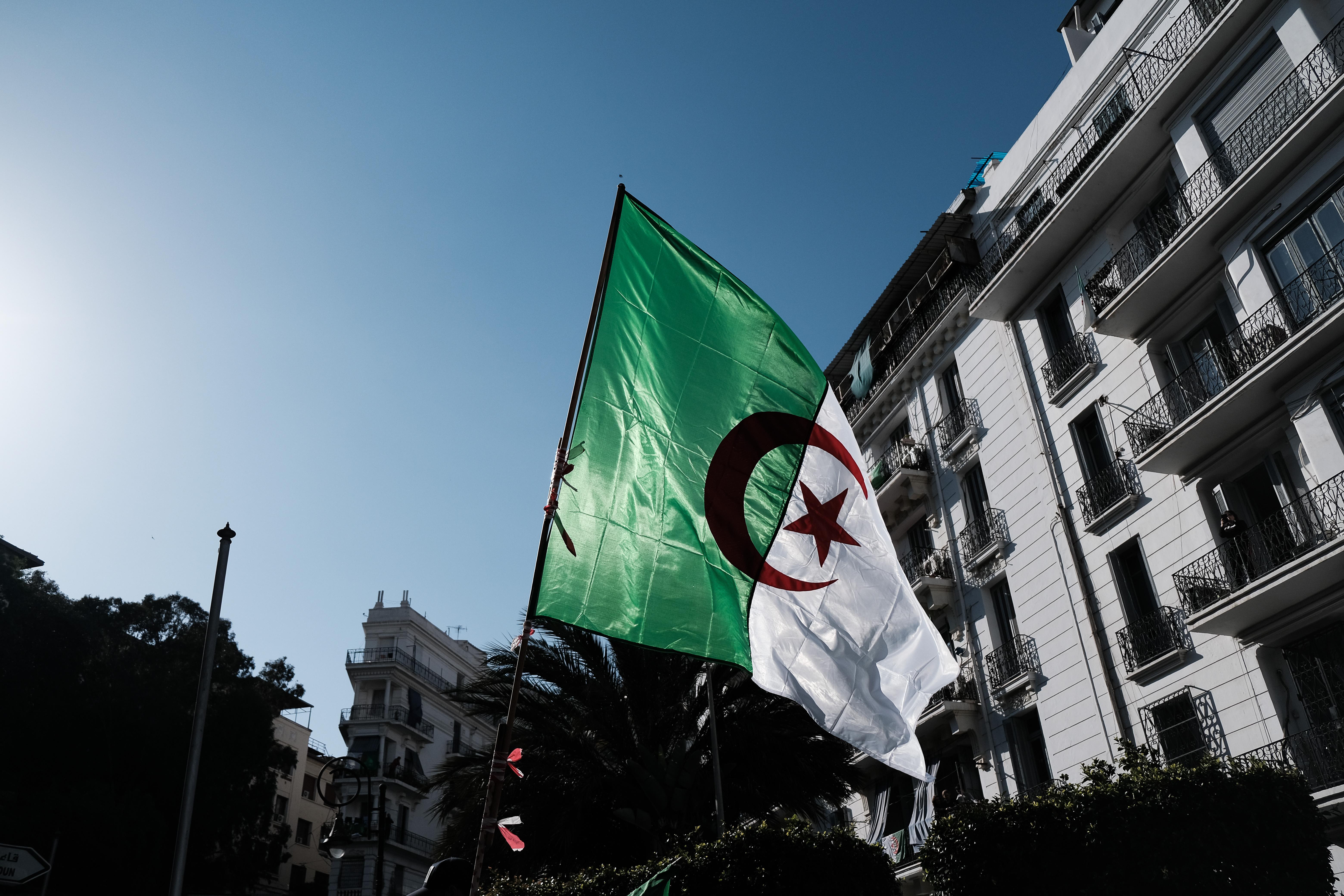 ALGERIE ALGERIAN FLAG African Arguments