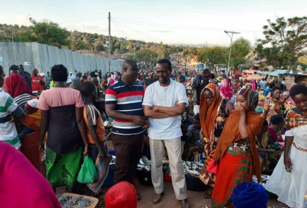 Opposition leader and MP Zitto Kabwe visiting a market in Tanzania in October 2019. Credit: Zitto Kabwe.