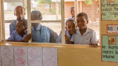 Schoolchildren in Mabele, Botswana. Credit: Miville Tremblay.