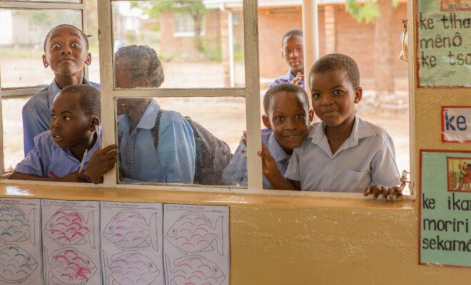 Schoolchildren in Mabele, Botswana. Credit: Miville Tremblay.