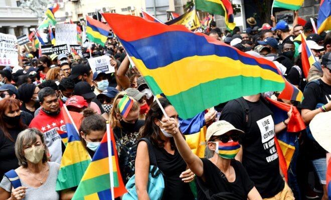 Mauritians protesting on the streets in August 2020. Credit: Matt Savi.