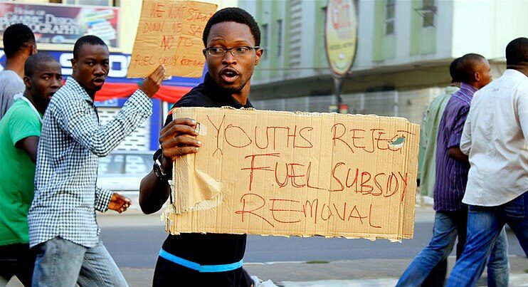When the government removed some fuel subsidies in 2012, it prompted huge protests across Nigeria. Credit: Kolawole Oreoluwa.