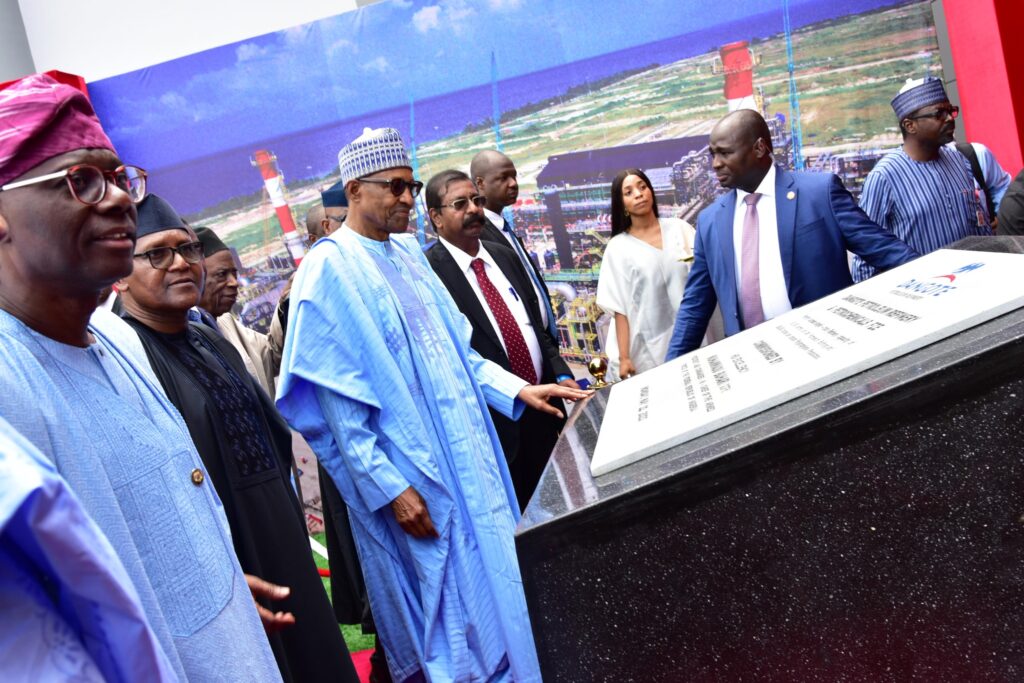Fmr president Muhammadu Buhari inaugurates the Dangote Refinery. Photo credit: Dangote Industries