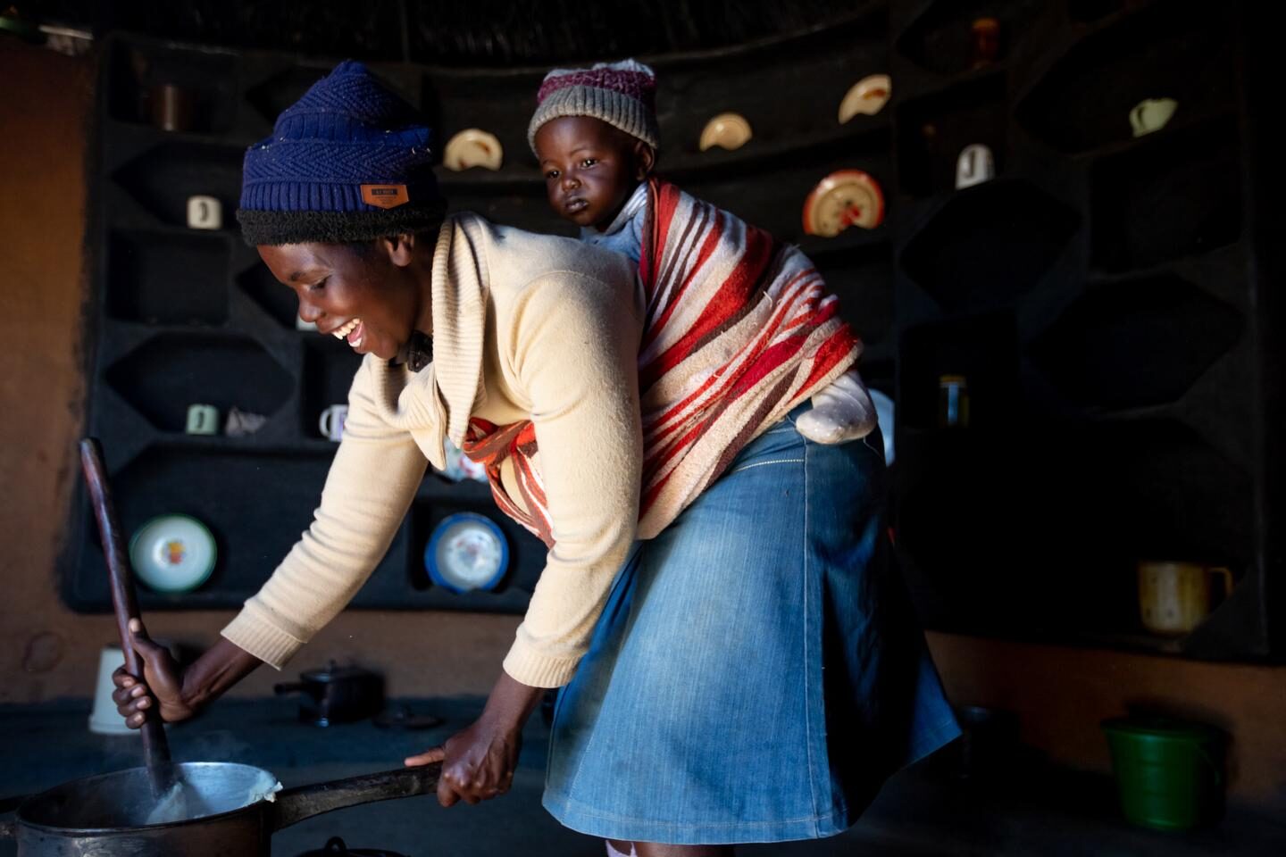 1 billion of the 2.3 billion people who lack access to clean cooking are in Africa. Credit: UNDP Zimbabwe.