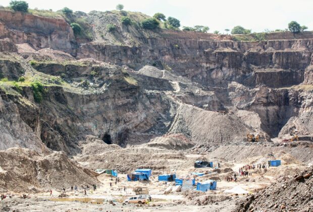 Illegal miners camp at the Sensele Mine in Chingola. Credit: Stafrance Zulu.