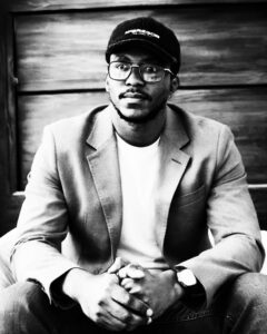 Christ Kibeloh is an author and essayist born in Brazzavile, Rep. Congo.
