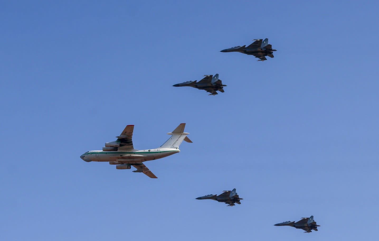 Algerian fighter jets have been deployed to Niger. Image source: afrinz.ru.