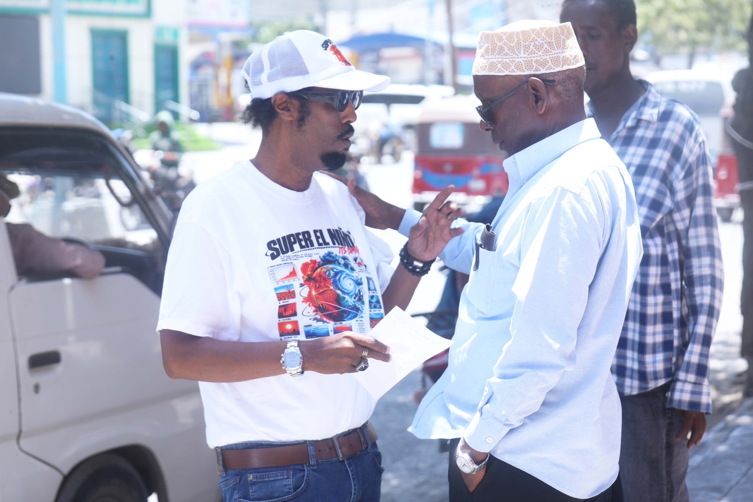 Somali Man Speaks Out on Mogadishu Streets About El Niño Threats.